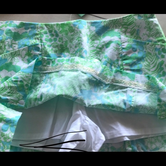 Lilly Pulitzer Skort size 2 - Picture 4 of 5